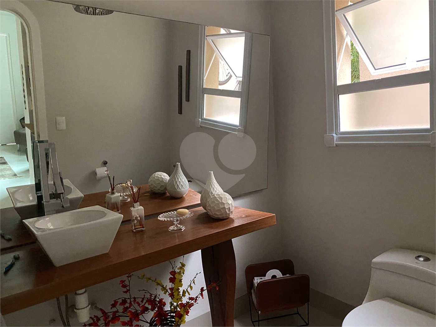 Casa à venda com 4 suítes no condomínio Granja Morumbi, São Paulo - SP