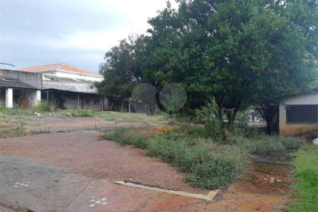 Casa à venda com 7 quartos, sendo 1 suíte, no Centro, Vinhedo, SP