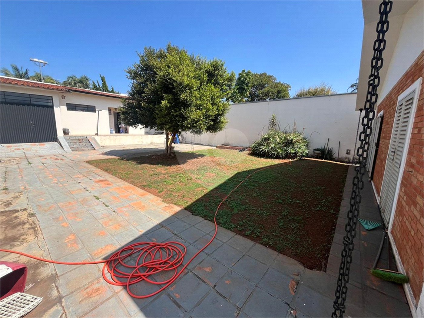 Casa à venda ou para alugar com 2 suítes em Vila Barth, Itapetininga, SP