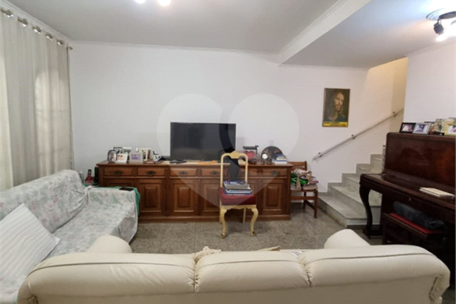 Sobrado à venda com 3 quartos em Tremembé, São Paulo, SP