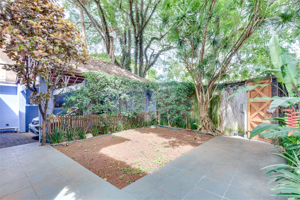 Casa à venda com 2 suítes em Alto da Boa Vista, São Paulo, SP