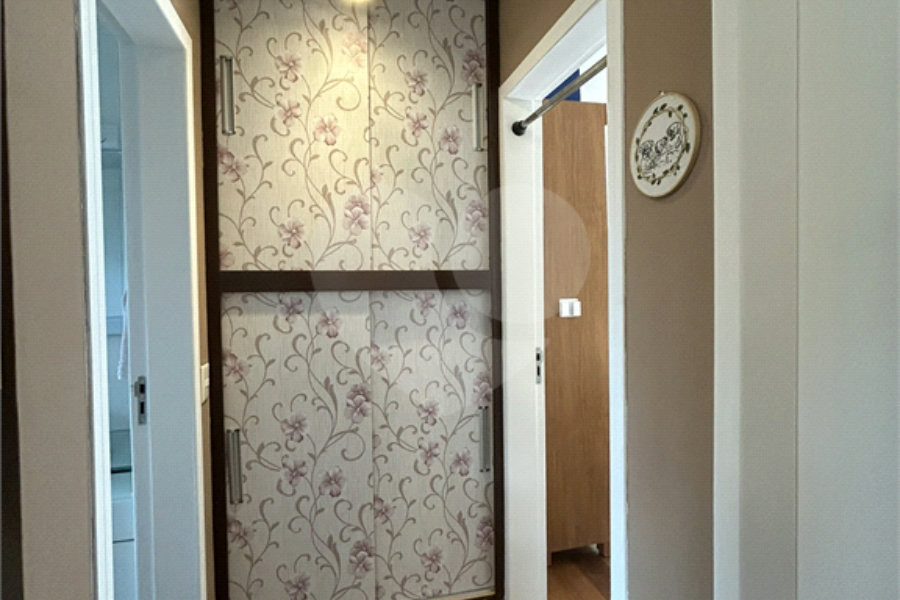 Casa à venda com 3 quartos, sendo 1 suíte, no condomínio Alpes da Cantareira, Mairiporã - SP