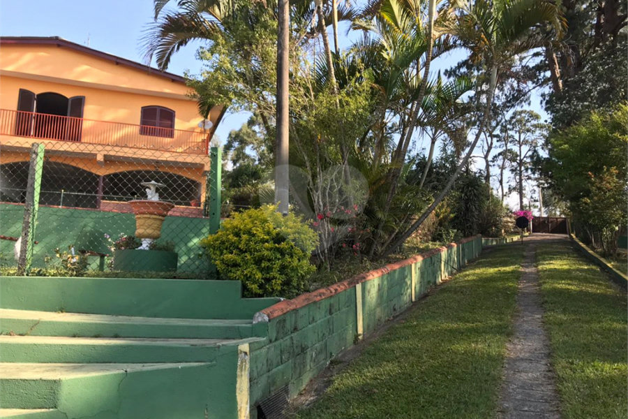 Casa à venda com 5 quartos, sendo 1 suíte, em Chácaras Bom Tempo, Franco da Rocha, SP