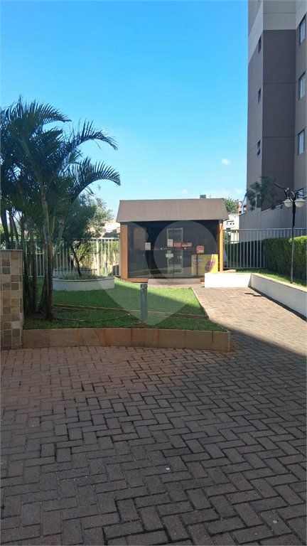 Apartamento à venda com 3 quartos, sendo 1 suíte, em Jardim Tupanci, Barueri, SP