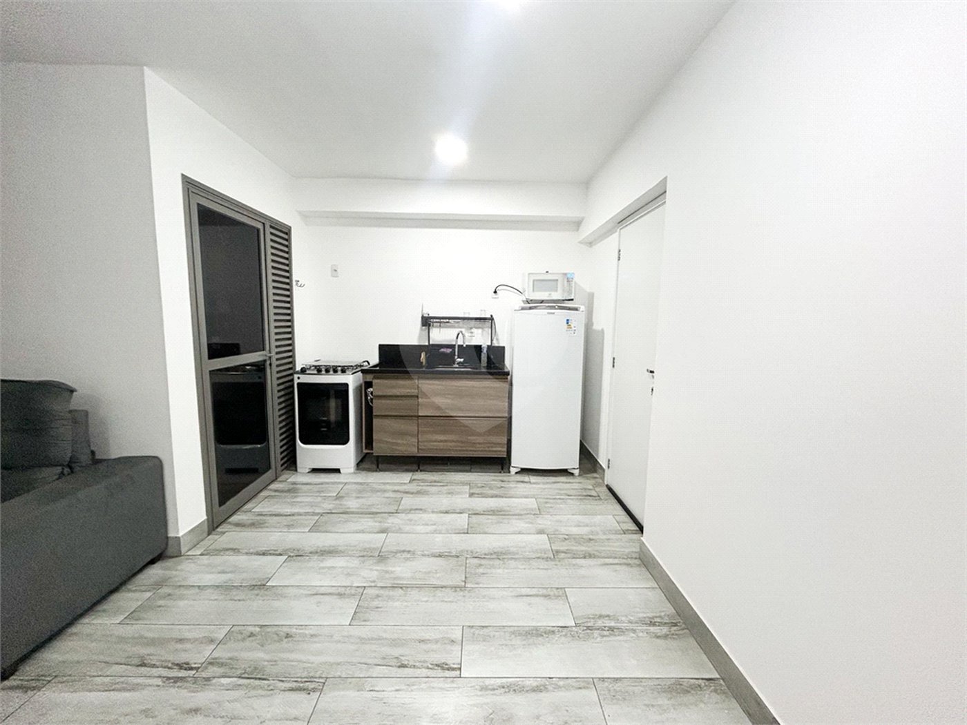 Apartamento à venda com 2 quartos, sendo 1 suíte,  em Vila Guarani (z Sul), São Paulo, SP