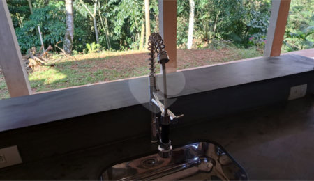 Casa à venda com 3 quartos, sendo 1 suíte, no condomínio Alpes da Cantareira, Mairiporã - SP