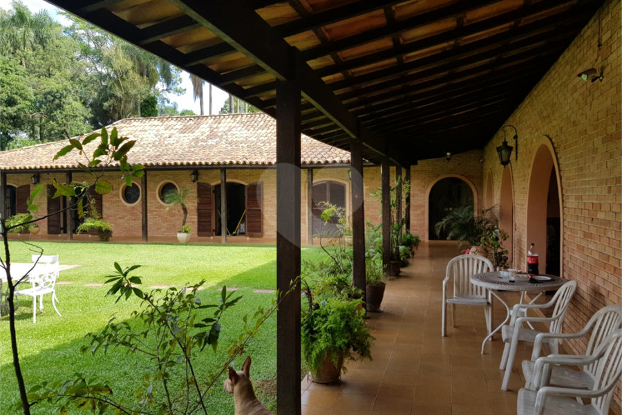 Casa à venda com 4 suítes no condomínio Chácara Jaraguá, São Paulo - SP