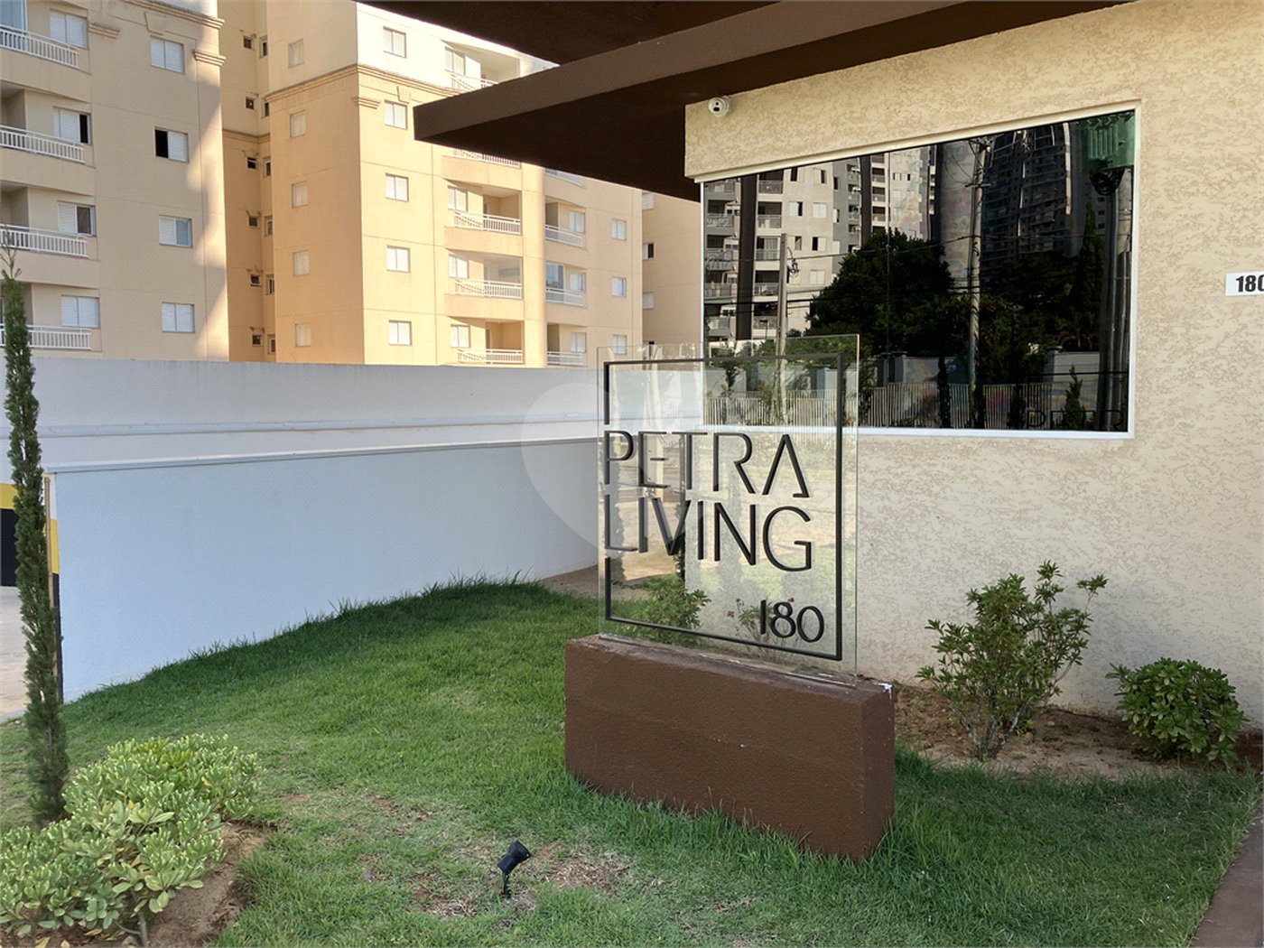 Apartamento à venda com 3 quartos, sendo 1 suíte,  em Parque Campolim, Sorocaba, SP