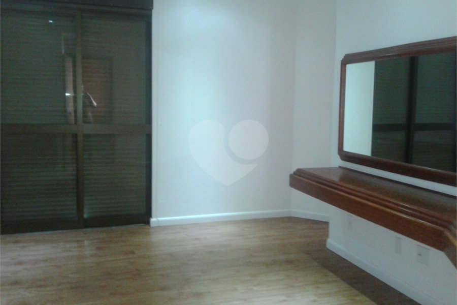 Apartamento à venda com 4 quartos, sendo 3 suítes, em Santana, São Paulo, SP