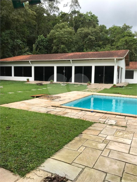 Casa à venda com 4 suítes no condomínio Alpes da Cantareira, Mairiporã - SP