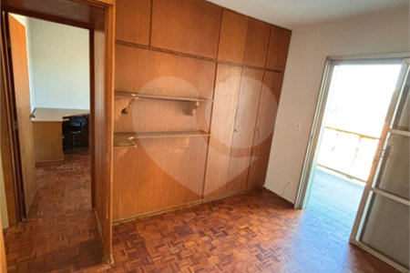 Sobrado à venda com 4 quartos no Centro, Salto, SP