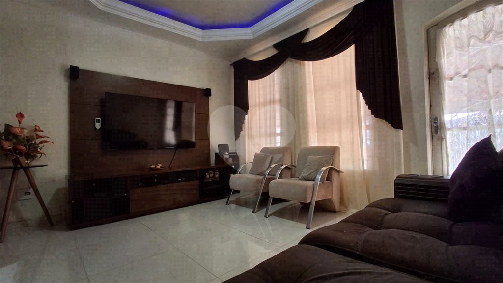 Casa à venda com 2 quartos, sendo 1 suíte, em Vila Assis, Sorocaba, SP