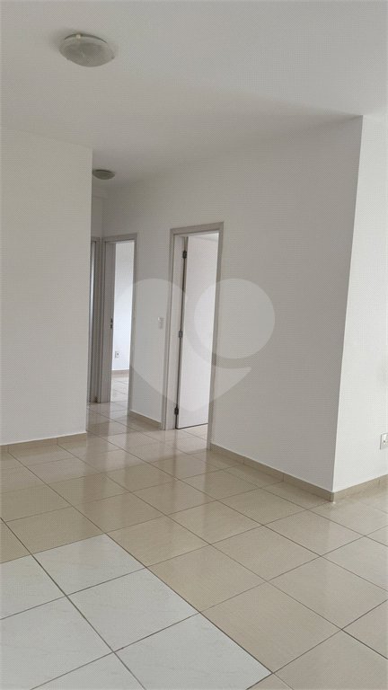 Apartamento à venda com 3 quartos, sendo 1 suíte,  em Jardim Nova Era, Salto, SP