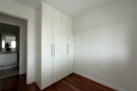Apartamento à venda com 2 quartos, sendo 1 suíte,  em Vila Mariana, São Paulo, SP