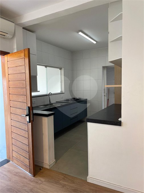 Casa à venda com 3 quartos, sendo 1 suíte, no condomínio Villaggio DI Itaici, Indaiatuba - SP