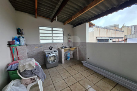Sobrado à venda com 6 quartos, sendo 3 suítes, em Santa Teresinha, São Paulo, SP