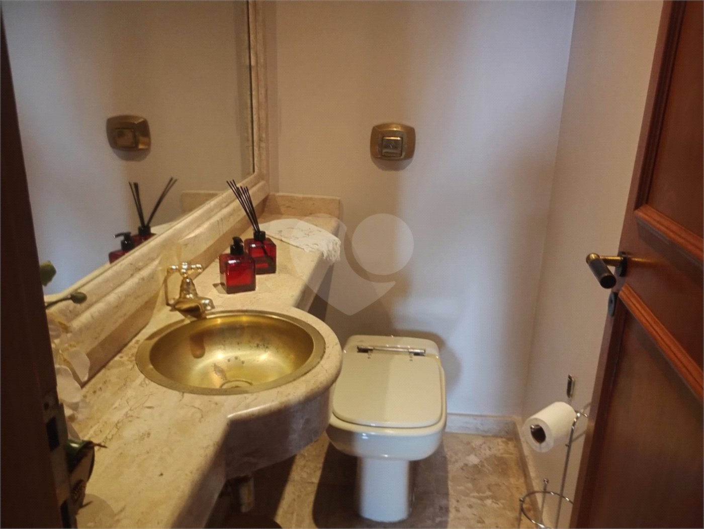 Apartamento à venda ou para alugar com 4 quartos, sendo 1 suíte,  em Vila Andrade, São Paulo, SP