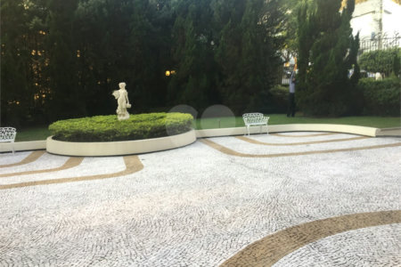 Apartamento à venda com 4 suítes em Vila Suzana, São Paulo, SP
