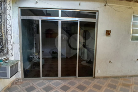 Casa à venda com 2 quartos, sendo 1 suíte, em Bangu, Rio de Janeiro, RJ