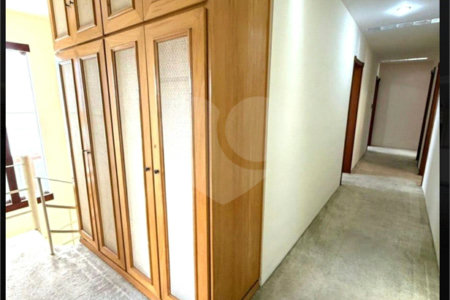 Casa à venda com 5 quartos, sendo 3 suítes,  em Jardim Leonor, São Paulo, SP
