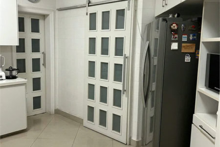 Apartamento à venda com 4 suítes em Real Parque, São Paulo, SP