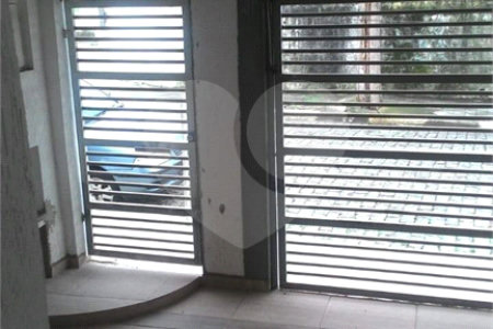 Casa à venda com 3 quartos, sendo 1 suíte, em Vila São Francisco, Suzano, SP