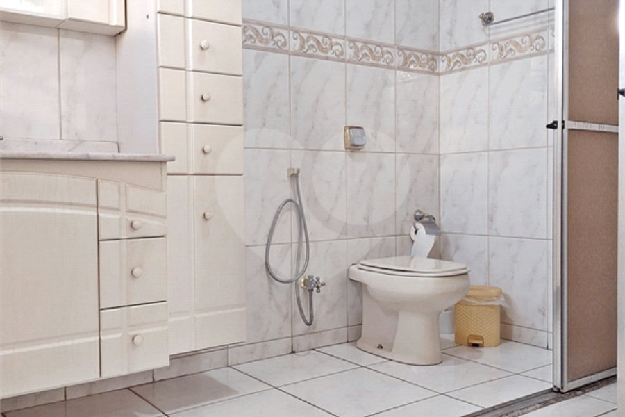 Casa à venda com 4 quartos, sendo 1 suíte, em Vila Germinal, São Paulo, SP