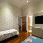 Casa à venda com 4 suítes no condomínio Halvétia Country Residencial, Indaiatuba - SP