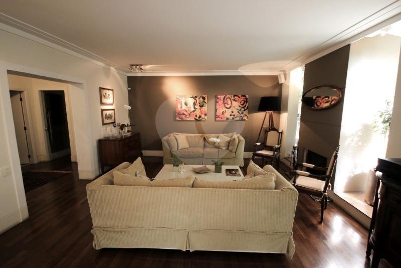 Casa à venda com 3 quartos, sendo 2 suítes,  em Vila Tramontano, São Paulo, SP