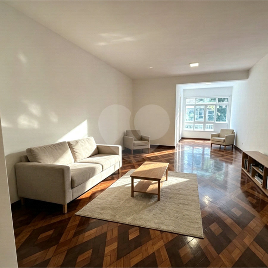 Apartamento à venda com 3 quartos, sendo 1 suíte, em Copacabana, Rio de Janeiro, RJ