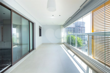 Apartamento à venda com 3 suítes em Brooklin, São Paulo, SP
