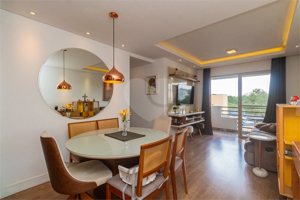 Apartamento à venda com 3 quartos, sendo 1 suíte, em Jardim Marajoara, São Paulo, SP