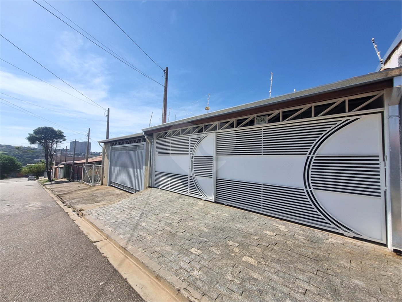 Casa Térrea à venda com 2 quartos, sendo 1 suíte,  em Jardim Wanel Ville V, Sorocaba, SP