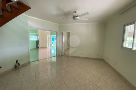Casa à venda com 6 quartos, sendo 1 suíte, no condomínio Horizonte Azul I, Itupeva - SP