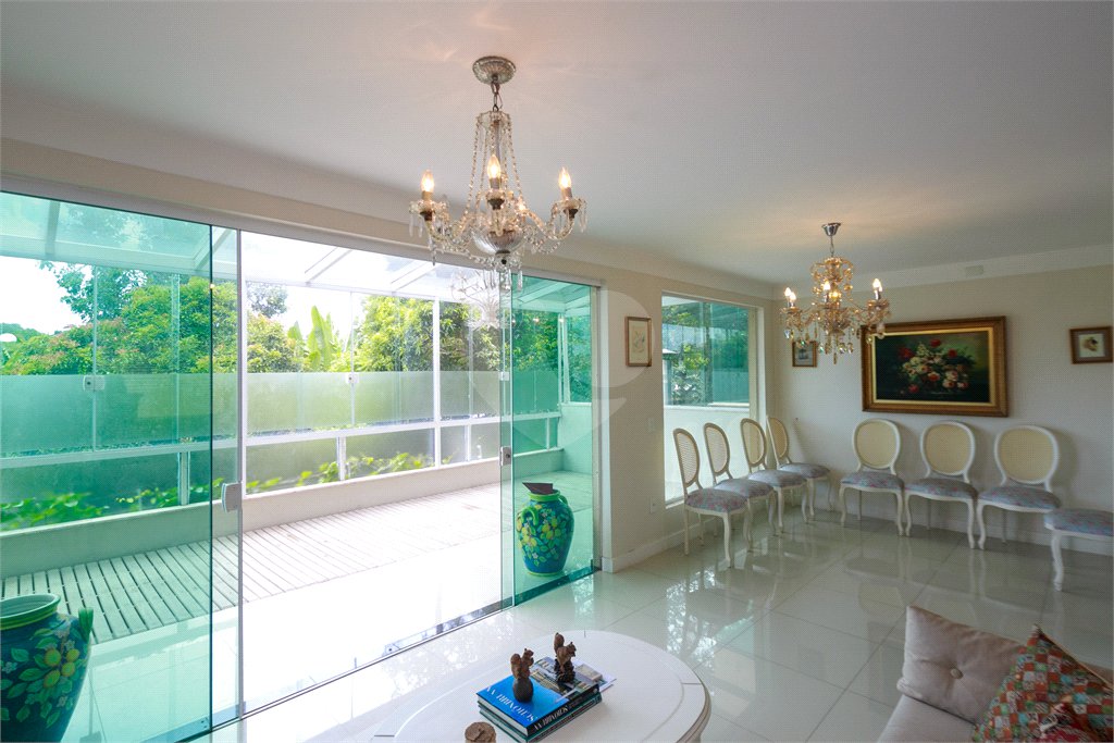 Casa à venda com 4 suítes no condomínio Bellagio, São Paulo - SP