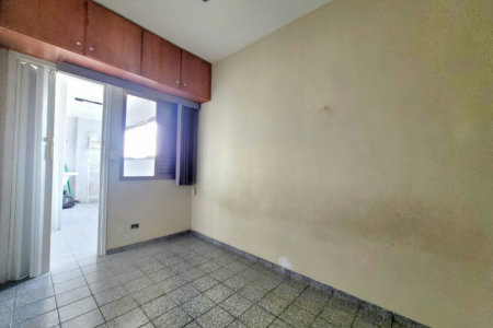 Apartamento com 2 dormitórios, 1 suíte, dependência de empregada à venda, 107 m² por R$ 640.000 - Marapé - Santos/SP