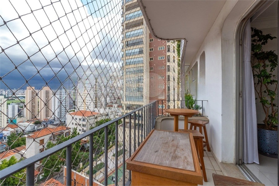 Apartamento à venda com 4 quartos, sendo 3 suítes, em Santana, São Paulo, SP
