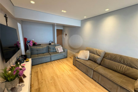 Apartamento à venda com 2 quartos, sendo 1 suíte,  em Boqueirão, Praia Grande, SP