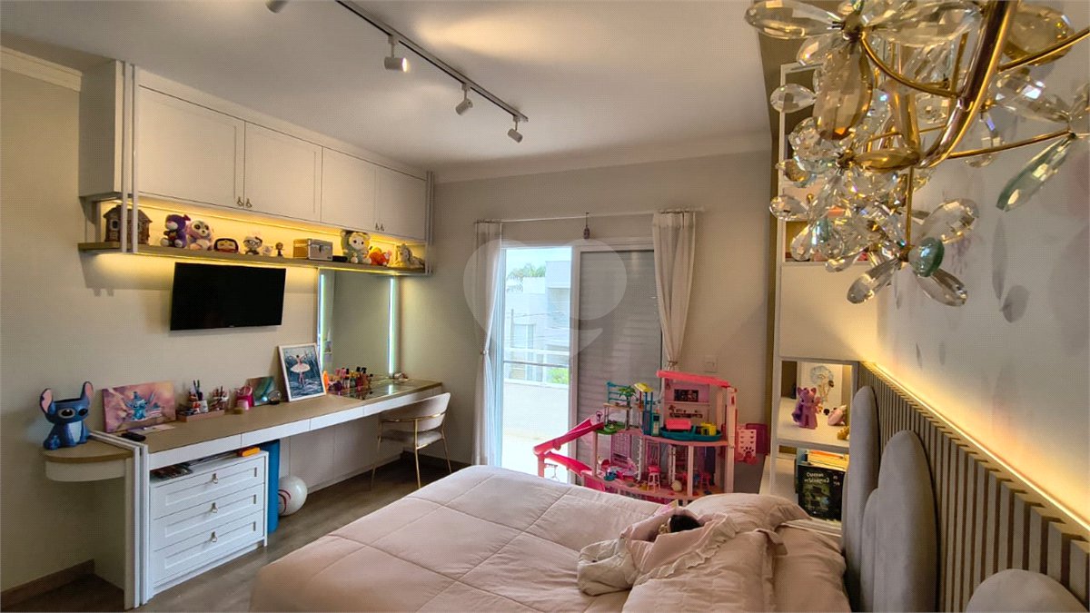 Casa à venda com 3 suítes no condomínio Reserva da Mata, Vinhedo - SP