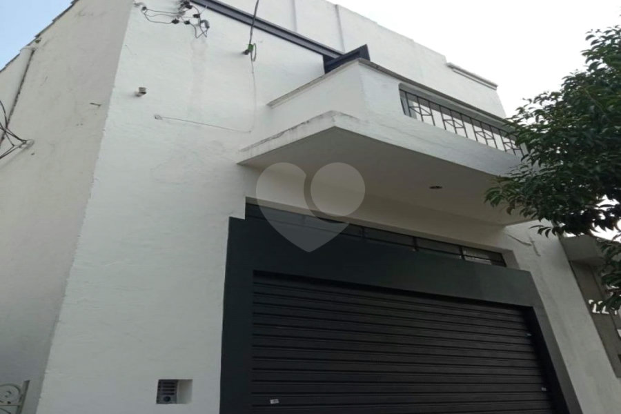 Casa à venda com 6 quartos em Lapa, São Paulo, SP