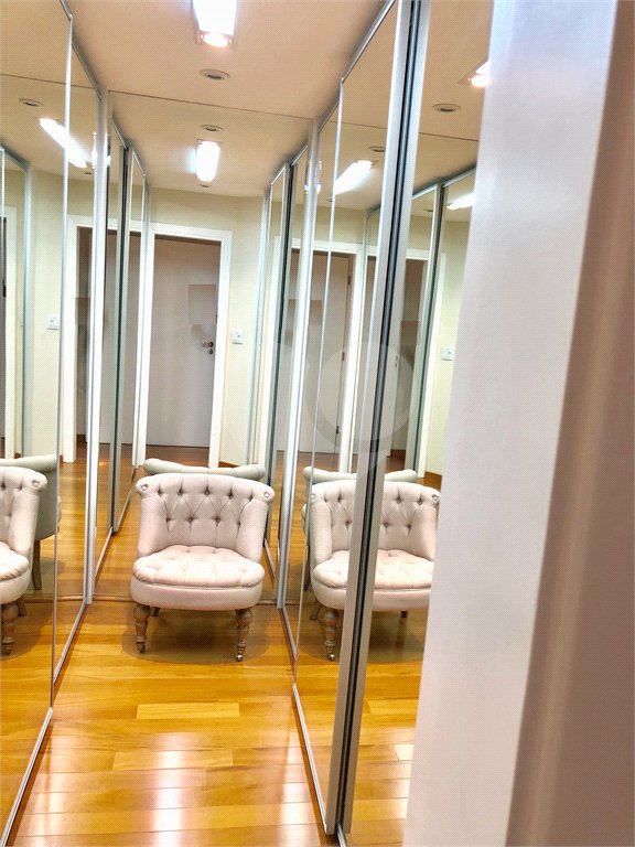 Apartamento à venda com 3 suítes em Tatuapé, São Paulo, SP