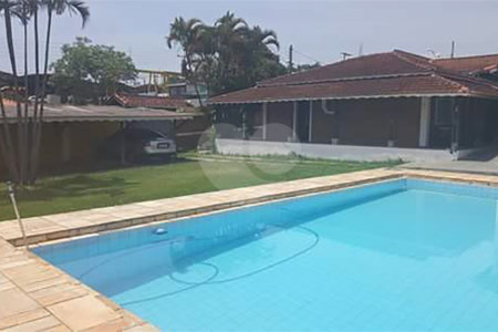 Casa à venda com 4 quartos no Centro, Piracaia, SP