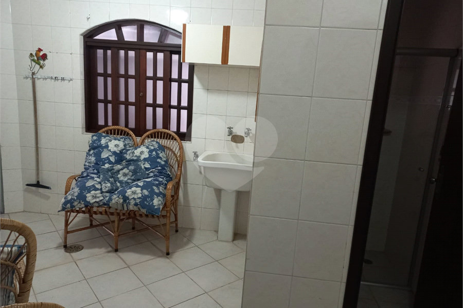 Sobrado à venda ou para alugar com 4 quartos, sendo 1 suíte,  em Barro Branco (zona Norte), São Paulo, SP