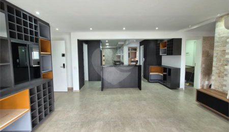 Apartamento à venda com 4 quartos, sendo 2 suítes,  em Jardim Vazani, São Paulo, SP
