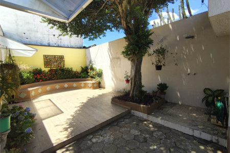Casa à venda com 2 quartos, sendo 1 suíte, em Vila Santa Terezinha, Várzea Paulista, SP