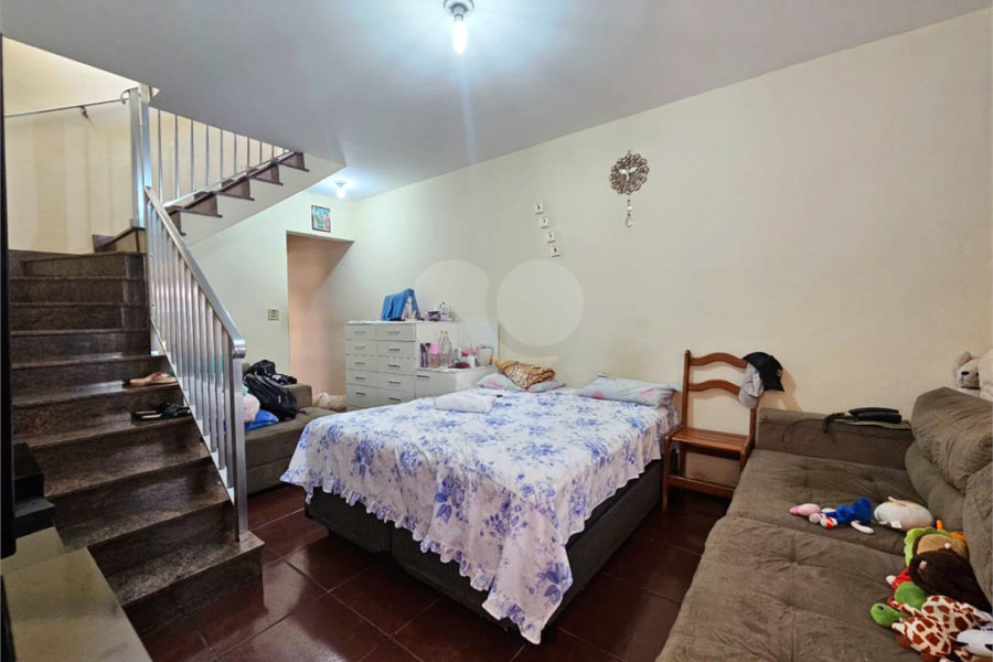 Sobrado à venda com 3 quartos em Vila Sabrina, São Paulo, SP