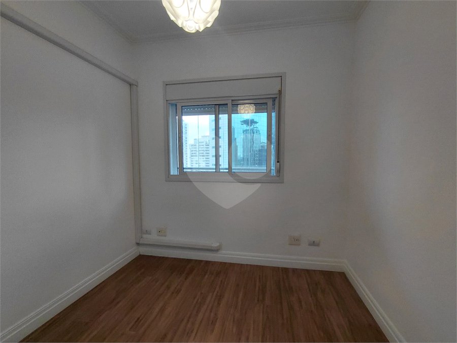 Apartamento à venda com 2 quartos, sendo 1 suíte, em Pinheiros, São Paulo, SP