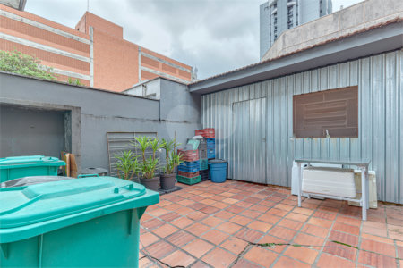 Sobrado à venda com 3 quartos, sendo 1 suíte, em Chácara Santo Antônio, São Paulo, SP
