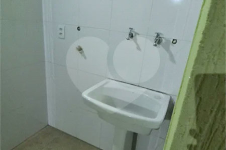 Casa à venda com 3 quartos, sendo 1 suíte, no condomínio Alvorada Parque Vitória, São Paulo - SP
