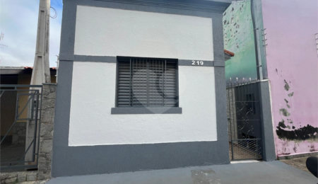 Casa à venda com 2 quartos no Centro, Itapetininga, SP